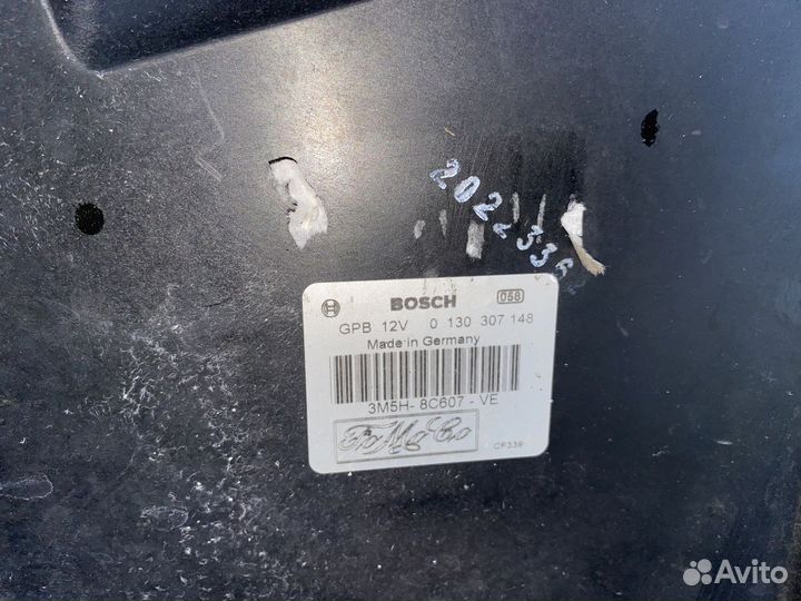 Диффузор радиатора Volvo V50 MV43 MW 3M5H8C607VE