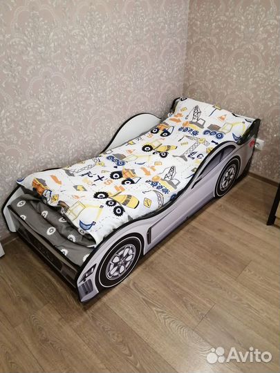 Кроватка серия город (Ауди)белая