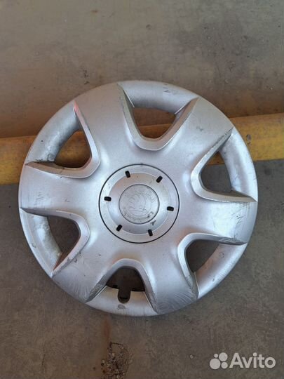 Комплект зимних шипованных колёс на Шкода Фабия