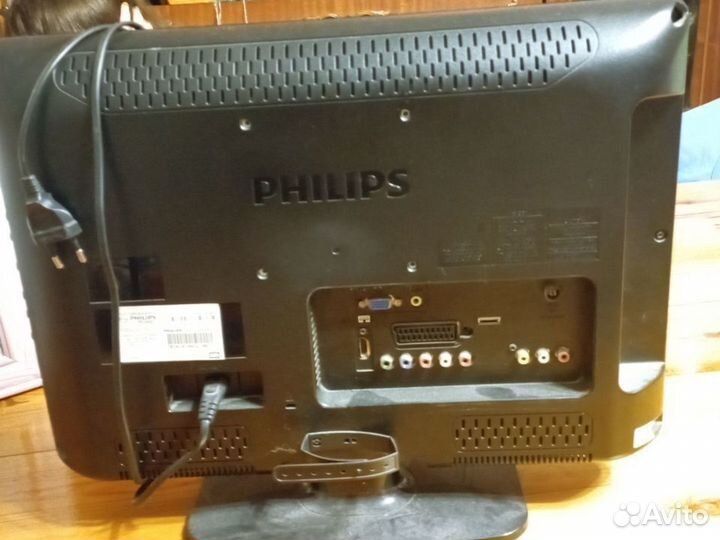 Телевизор Phillips 19PFL3404/60