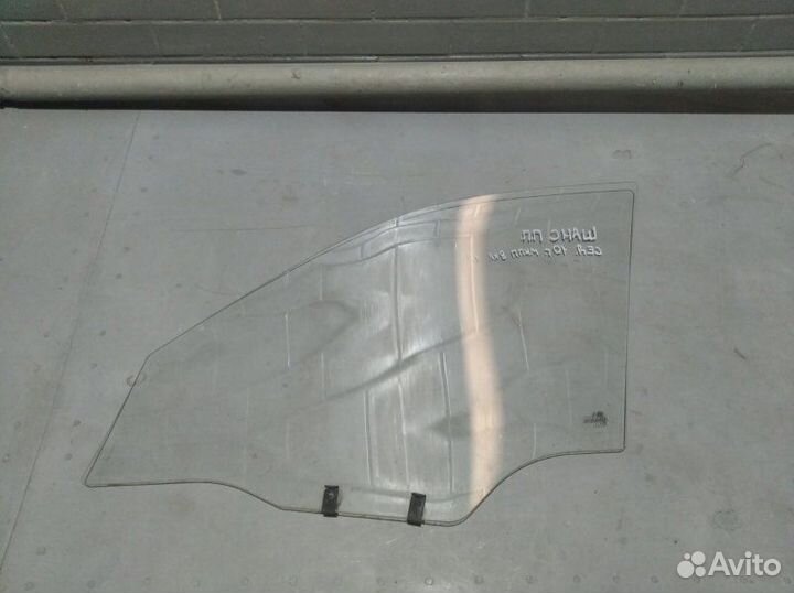 Стекло двери переднее правое Zaz Chance седан 1.3