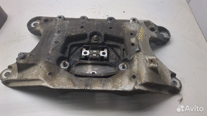 Подушка крепления кпп Audi Q5, 2009