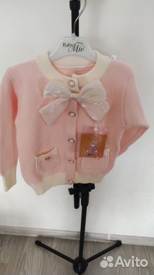 Вязаный костюм с юбкой для девочки