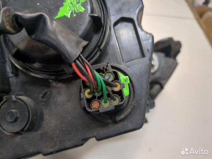 Фара (передняя) Hyundai Veloster 2011, 2013