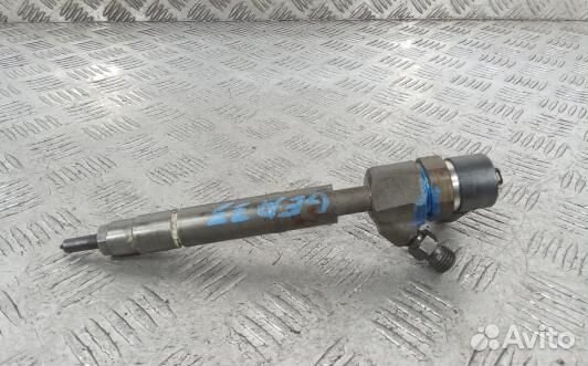 Форсунка дизельная mercedes benz vito W639 (GEA33A