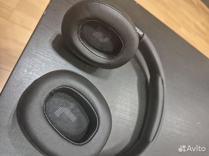 Наушники jbl tune 770nc - сломан левый шарнир