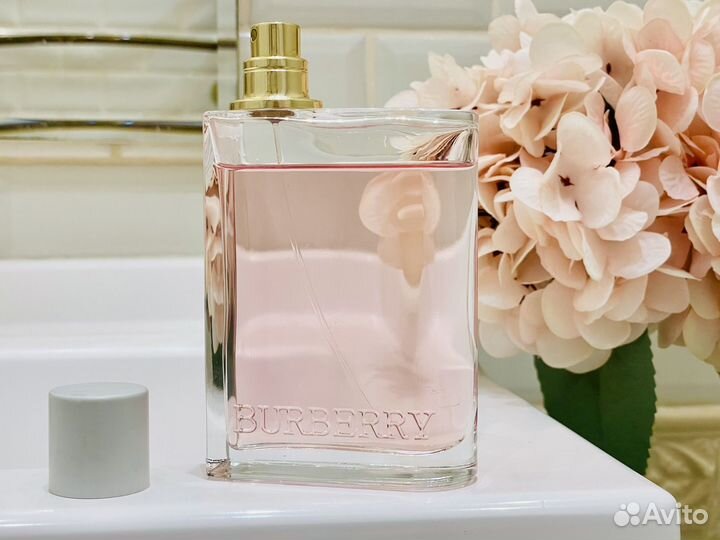 Флакон Burberry her blossom 100 ml - не полный