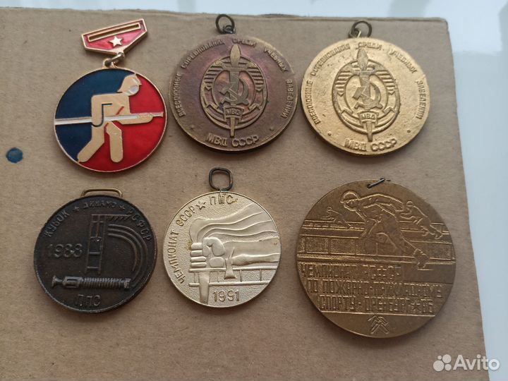 Значки спорт