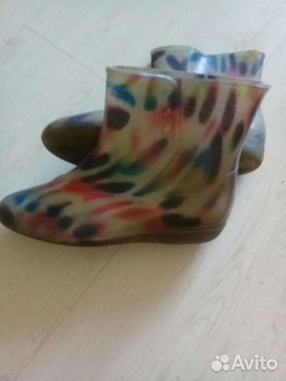 Резиновые сапоги