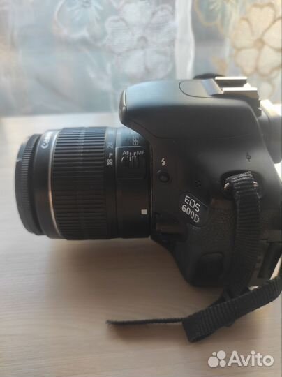 Зеркальный фотоаппарат canon 600d