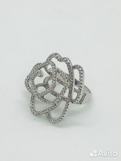 Золотое кольцо с бриллиантами 750 пробы