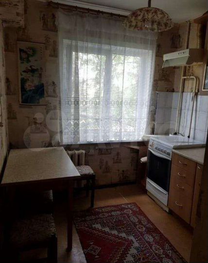 3-к. квартира, 55 м², 3/5 эт.