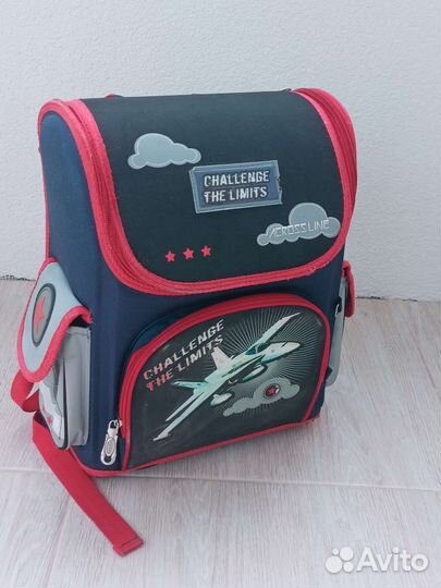 Школьный рюкзак across