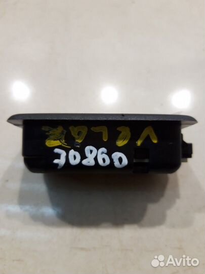 Плафон подсветки салона