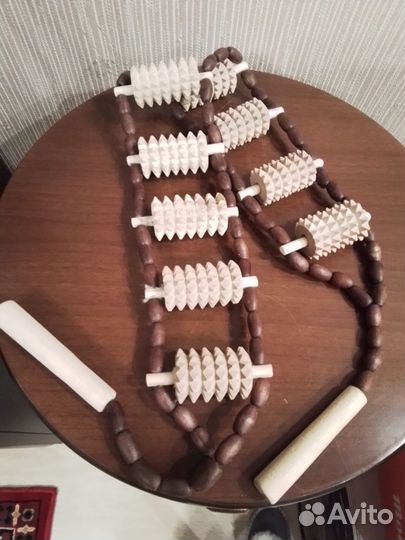 Роликовый массажер новый