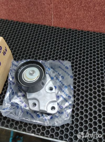 Натяжной ролик грм шевроле лачетти