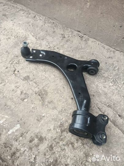 Рычаг передний левый Ford Focus 2