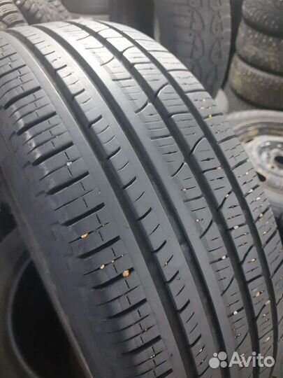 Pirelli Scorpion All Season SF2 215/60 R17