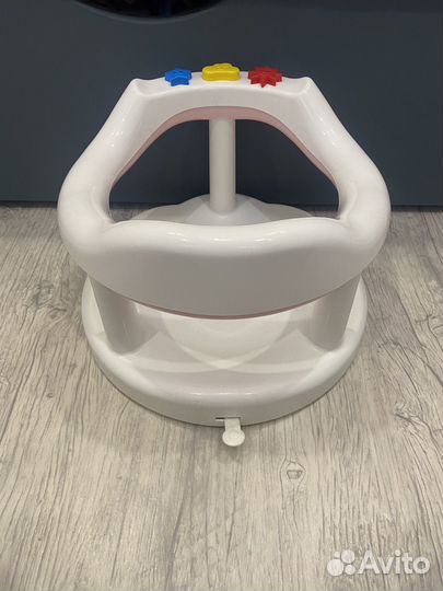 Стульчик для купания в ванной