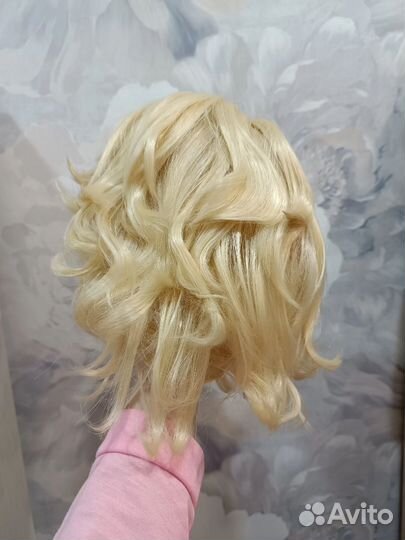 Парик блонд кудрявый короткий