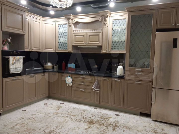 Дом 650 м² на участке 6 сот.