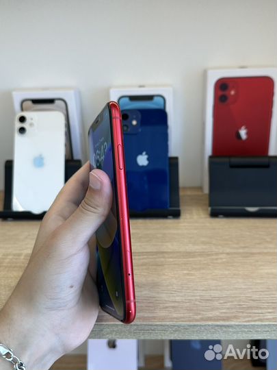 iPhone 11 128gb красный