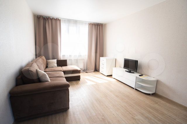2-к. квартира, 70 м², 9/17 эт.