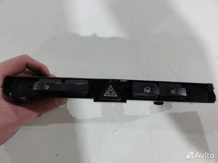 Блок кнопок многофункциональный Opel Astra Gtc H