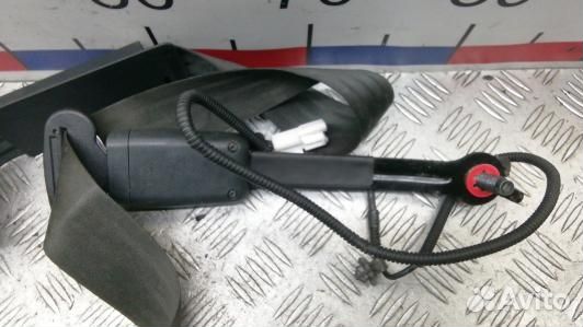 Ремень безопасности с пиропатроном сиденья передне