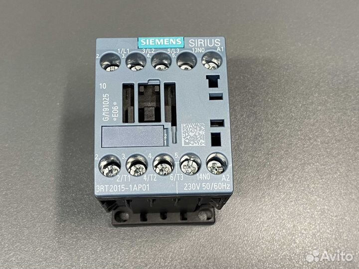 Siemens 3RT2015-1AP01 контактор, новый, 2 шт