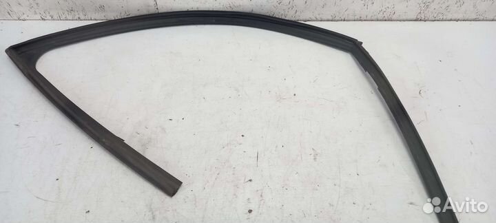 Направляющая стекла двери передней правой Mazda6GJ