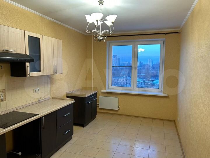 3-к. квартира, 82 м², 12/14 эт.