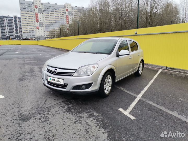 Opel Astra 1.6 AMT, 2011, 204 000 км