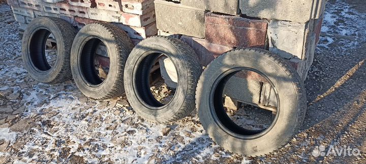 Nokian Tyres Hakkapeliitta 9 2.25/65 R15