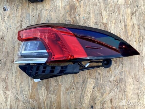 Задний фонарь Тойота Королла 210