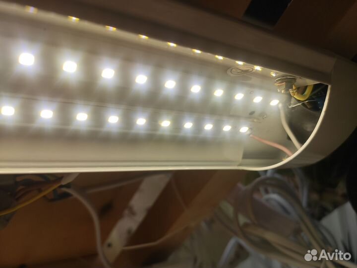 Система фитоосвещения на стеллаж