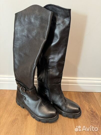 Сапоги женские новые 39