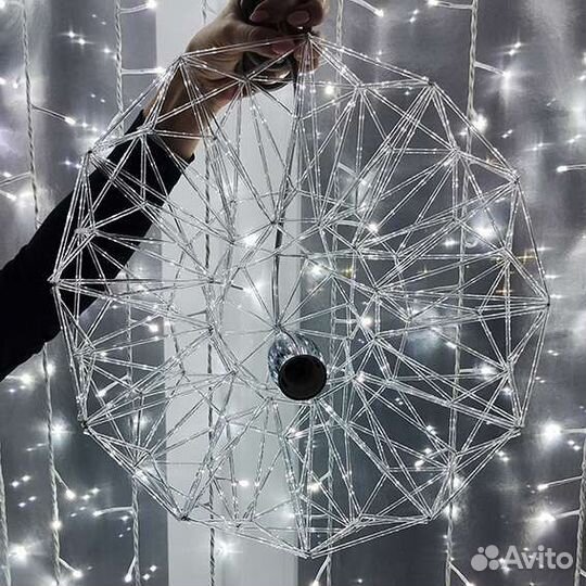 Люстра из молибденового стекла