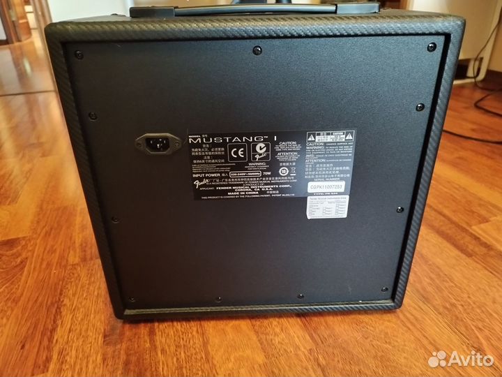 Fender mustang 1