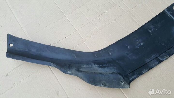 Накладка передней панели Audi Q7 4L 4.2 BAR 06