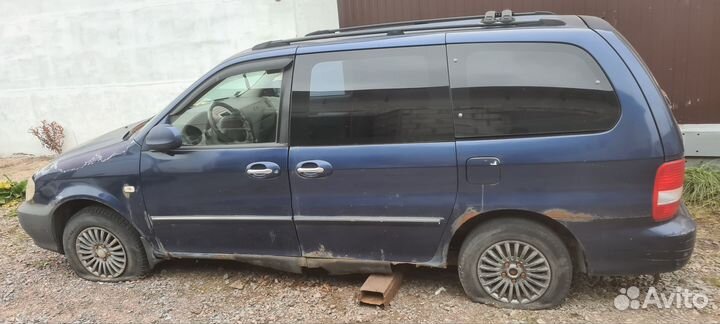 Kia carnival 2005 г на запчасти целиком