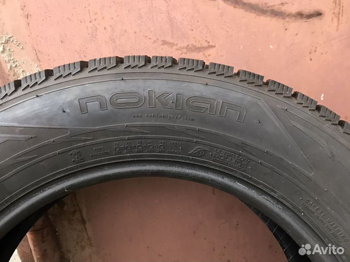 Nokian Tyres Hakkapeliitta R2 SUV 225/60 R17