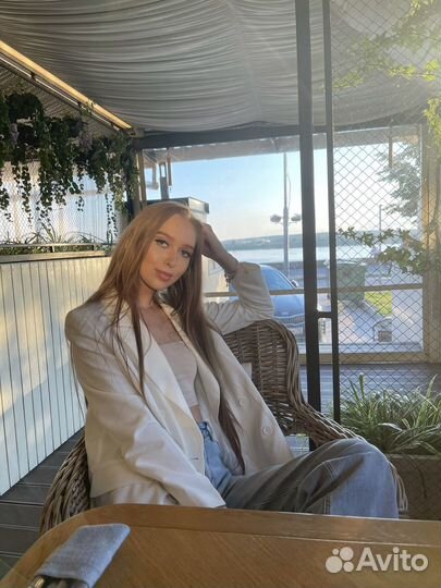 Администратор, хостес