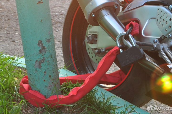 Каленая цепь c замком, толщина 13 мм(1.55 м)