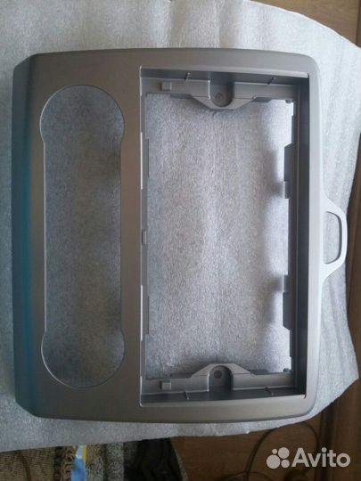 Рамка магнитолы Ford Focus 2 серебро