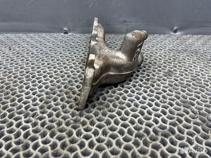 Фланец системы охлаждения Ford Transit TT9 2.4L