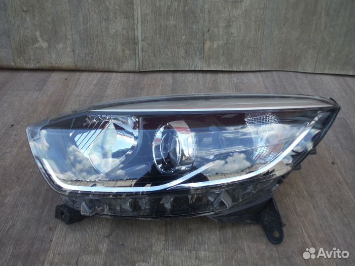 Фара левая (№24) Renault Kaptur 2018