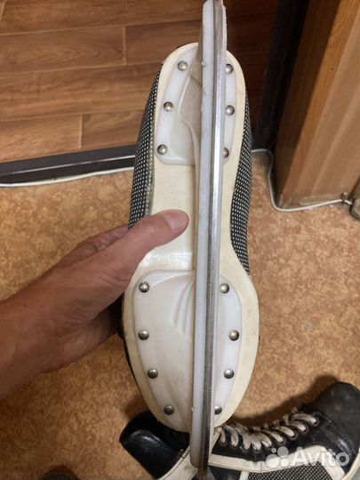 Продажа коньков барс