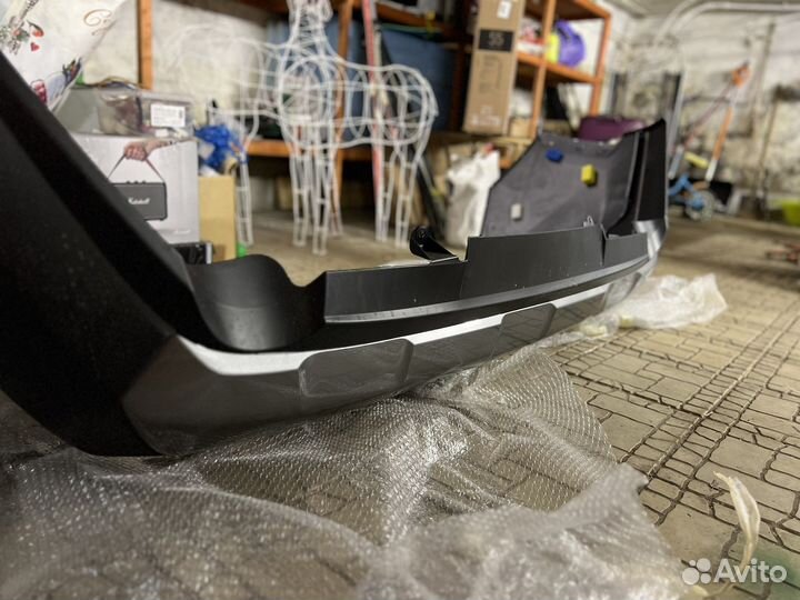 Задний бампер Toyota Rav4 2021