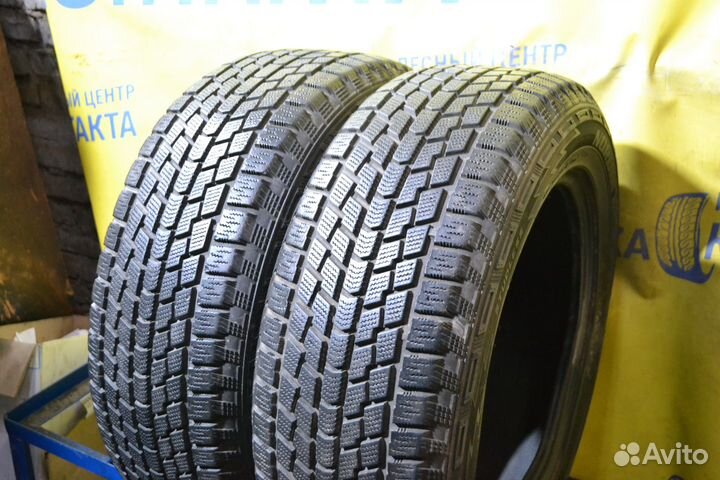 Hankook Nordik IS RW08 235/60 R17